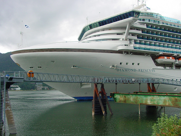 The Bow of Princess Cruises Diamond Princess at the South Franklin Dock.